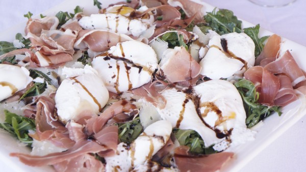 Arugula Salad with Proscuitto and Poached Eggs